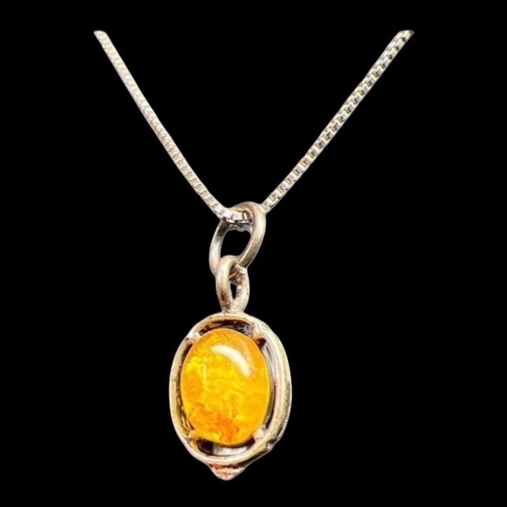 Vintage Natural Solitaire Baltic Amber Necklace 925 Sterling Silver Indonesia - Picture 3 of 16